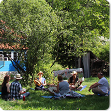 Trommeln im Garten